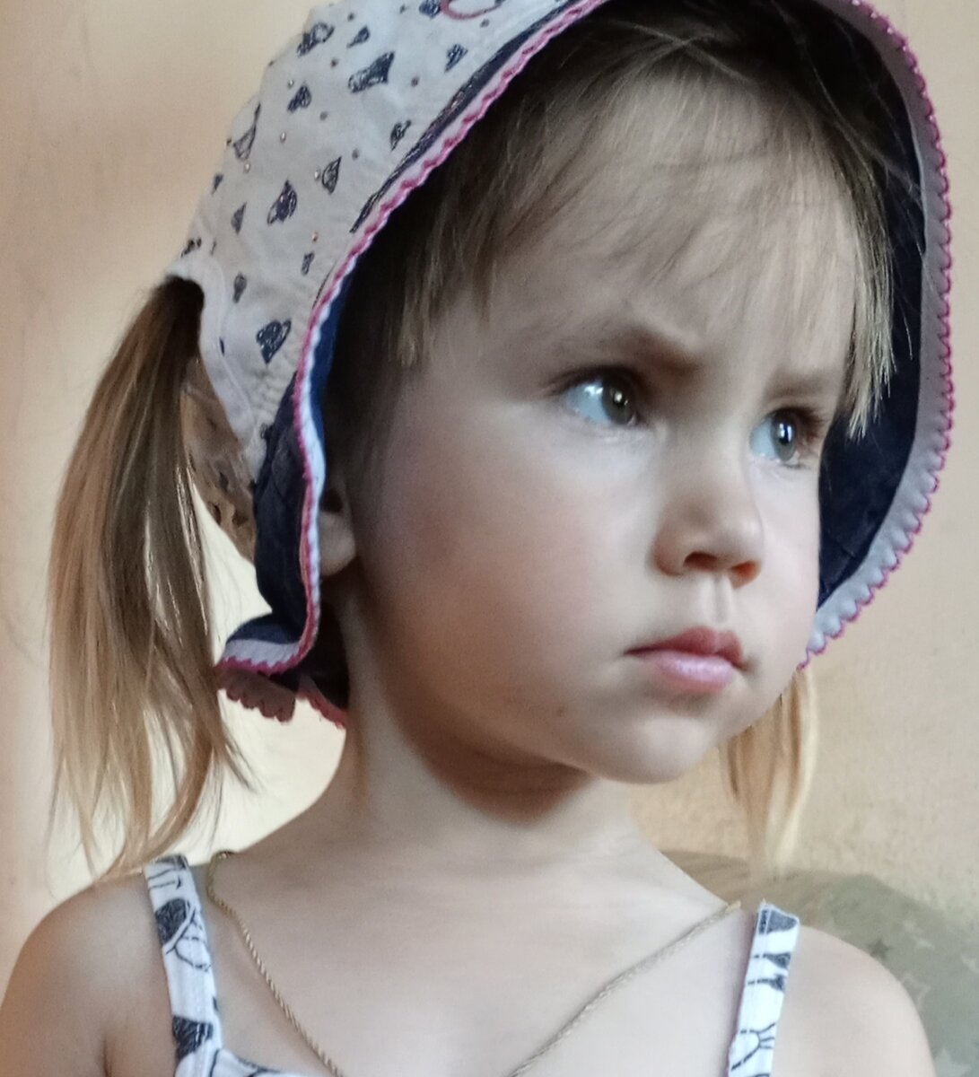 Этот ребенок - один из тех детей Донбасса, кому вы помогли в трудное время.