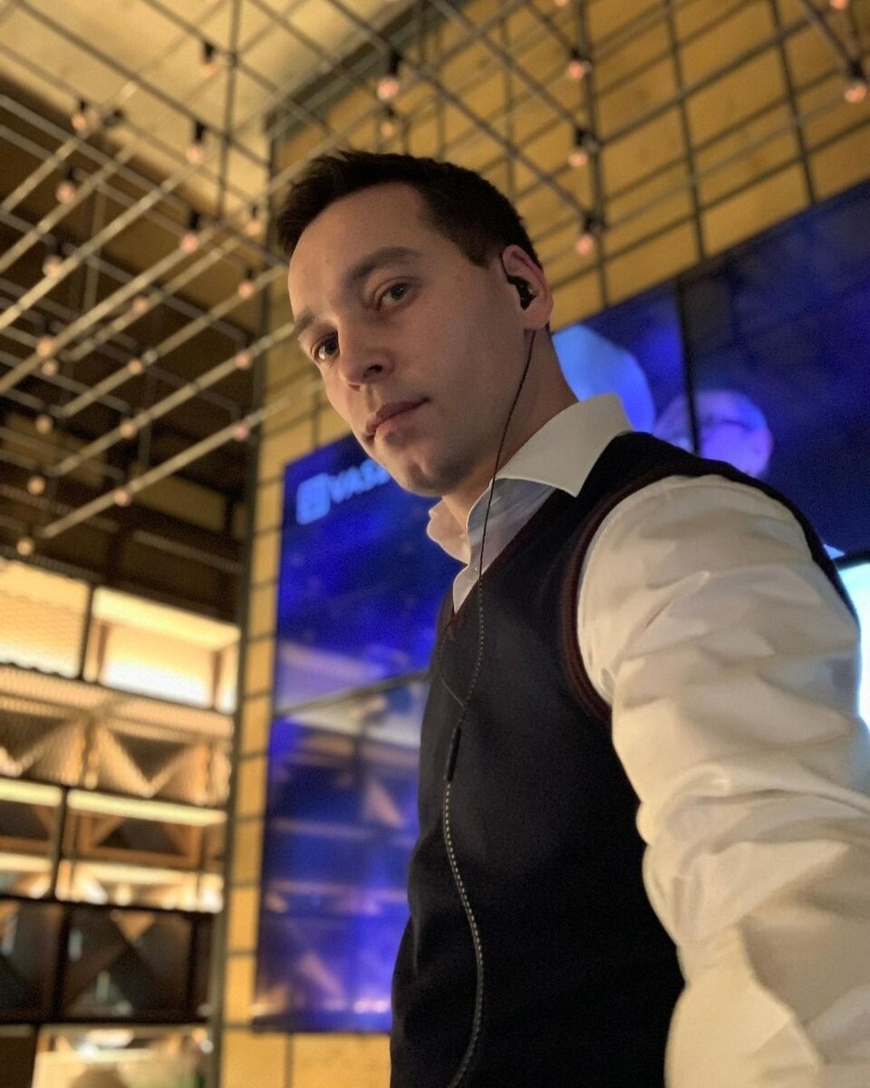    Оскар Каримов