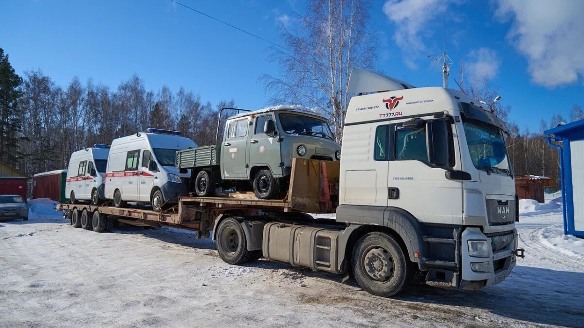 Из Тюмени отправили жизненно важный транспорт в зону СВО | TMN.SM.NEWS |  Дзен