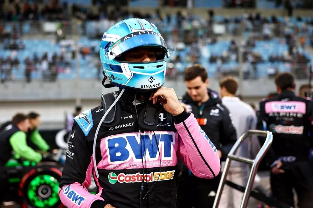 Мемы про технику безопасности. Рассказать о профессии строитель. Рабочее место требования к организации рабочего места. Профессии на стройке. Тем не менее это рабочий.