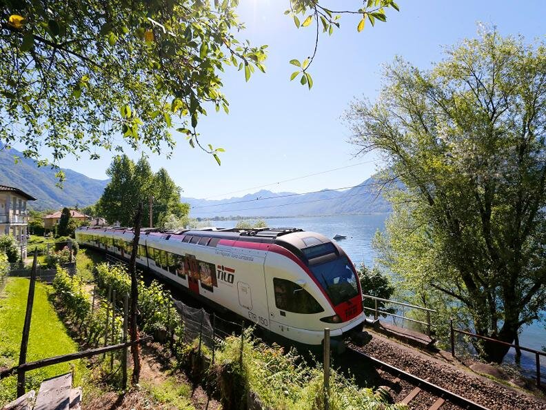 байкал кругобайкальская железная дорога. ретро поезд калининград. ржд байкал. ржд экскурсии на поезде. турпоезд жемчужина кавказа.