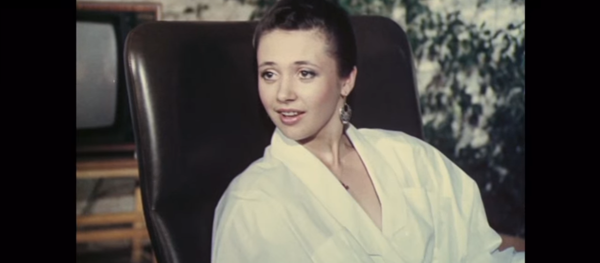 больше не люби меня больше не зови. есенин с. больше не люби меня больше не зови. не друг ты мне больше. любовь никогда не уйдет.