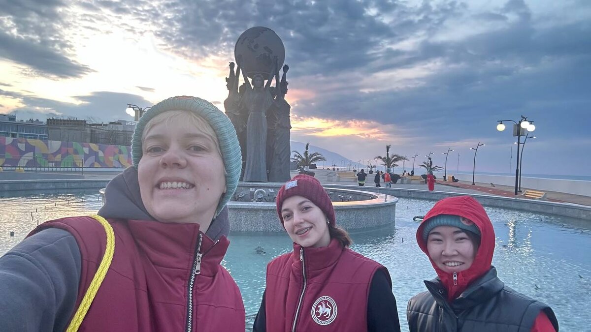 С девочками на утренней пробежке