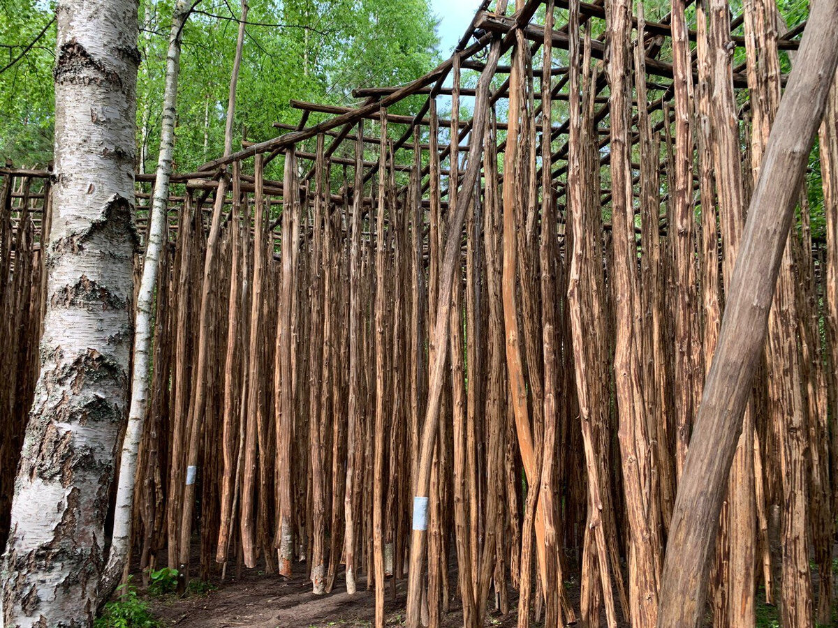После каждого «Архстояния» в Никола-Ленивце создается новый арт-объект. «Непроходимая чаща» появилась в 2021 году