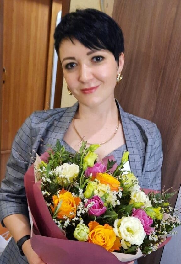 Цветы всегда к лицу.