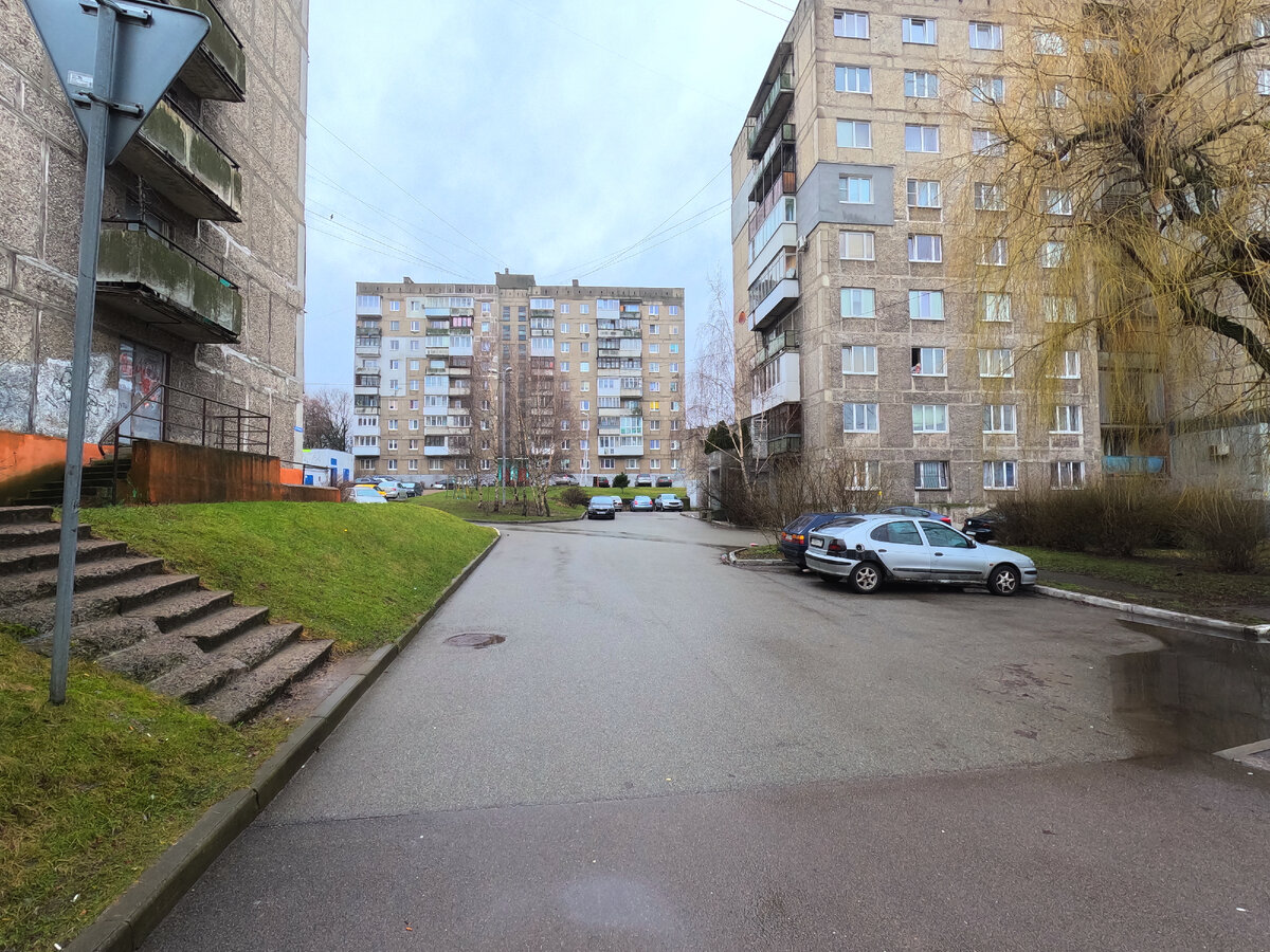 Двор в Балтрайоне