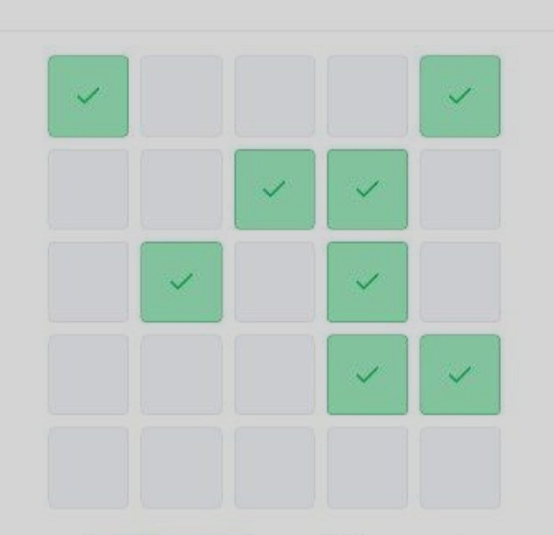 Знаменитая игра поменяла на другую. И заменил другой сайт и туда и зашли, а сейчас кто играет в эту игру? Интересно мне вообще?