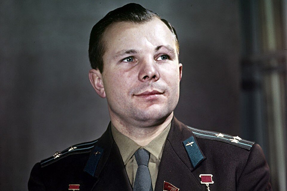 Когда играл с дочерью и проиграл. Из открытых источников.