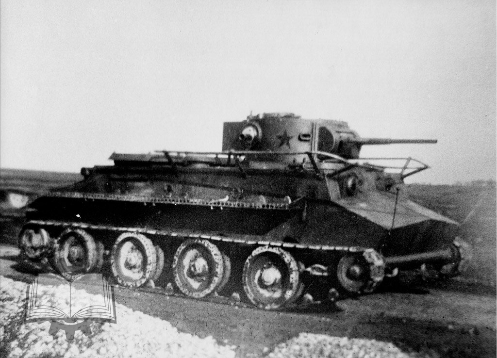 ПТ-1, средний плавающий танк, ошибочно записанный в легкие.