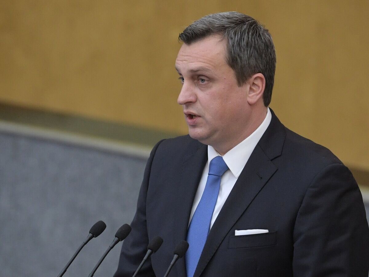    Глава Национального совета Словакии Андрей Данко во время заседания Госдумы РФ. 15 ноября 2017© РИА Новости / Владимир Федоренко