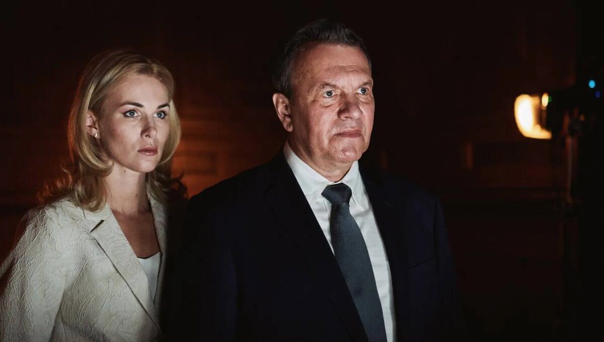 Кадр сериала «Переведи её через Майдан».Фото Яндекс.Картинки