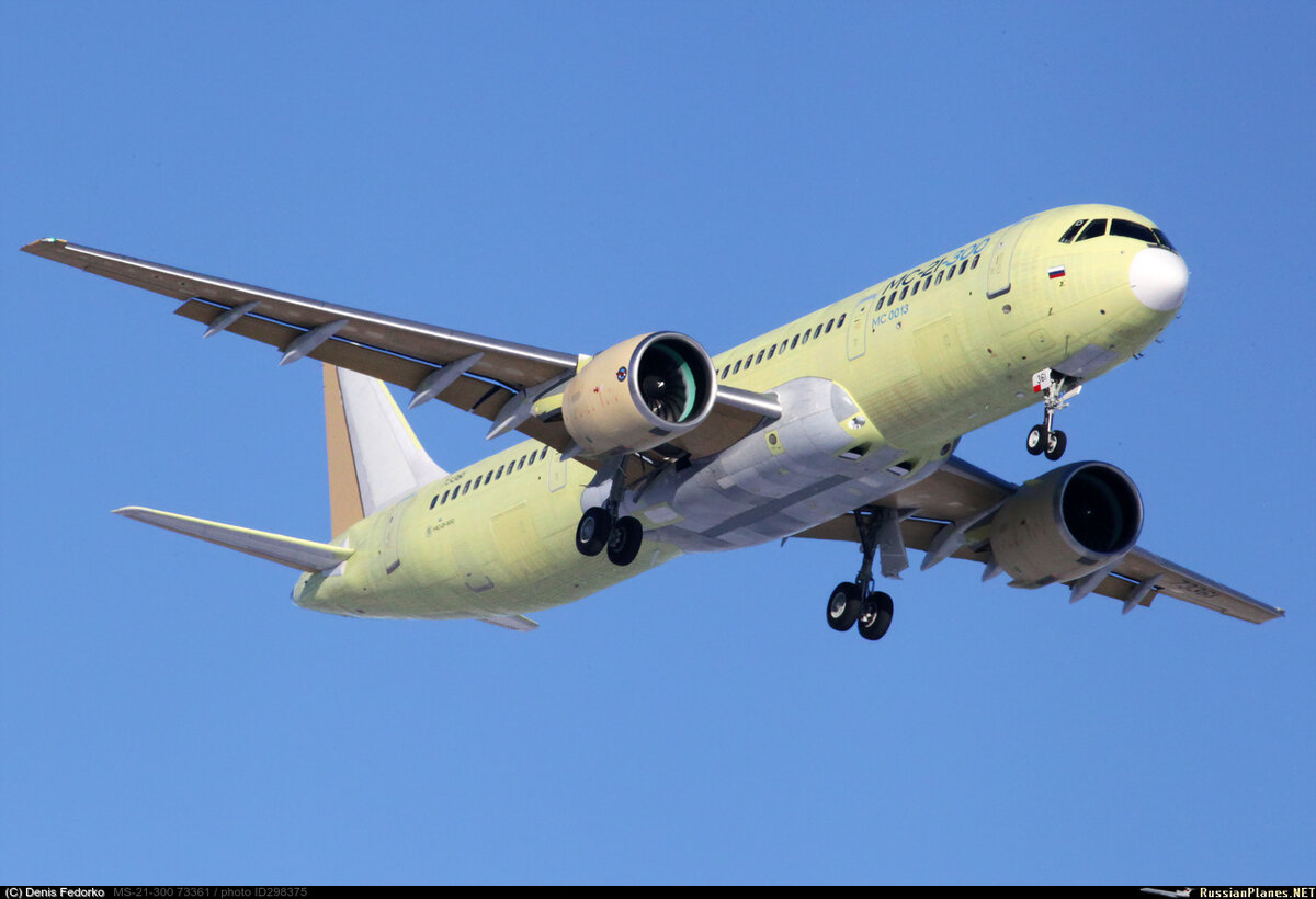 На фото не опытный лайнер, а построенный для авиакомпании "Россия"