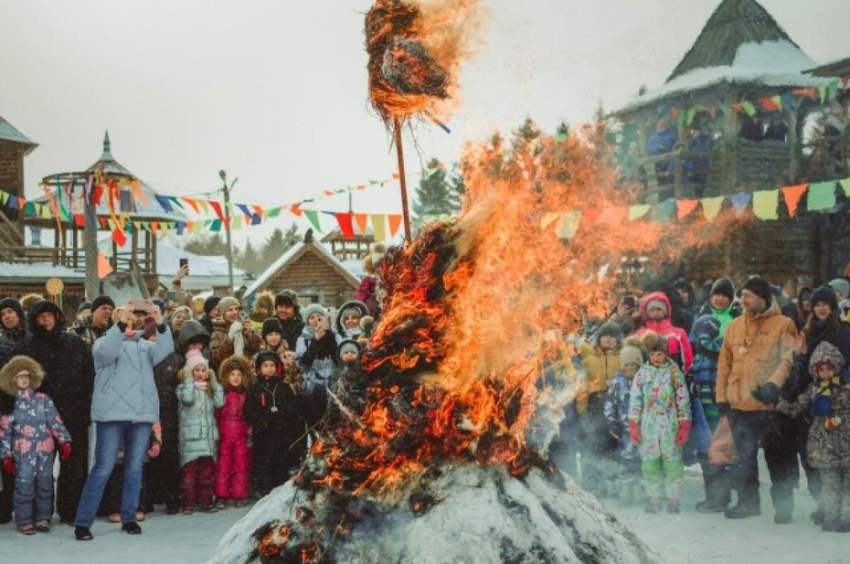   17 марта в городских парках омичи проводят зиму и сожгут чучело
