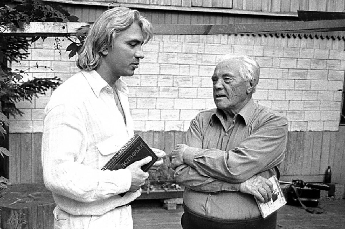    Астафьев и известный оперный певец Дмитрий Хворостовский.