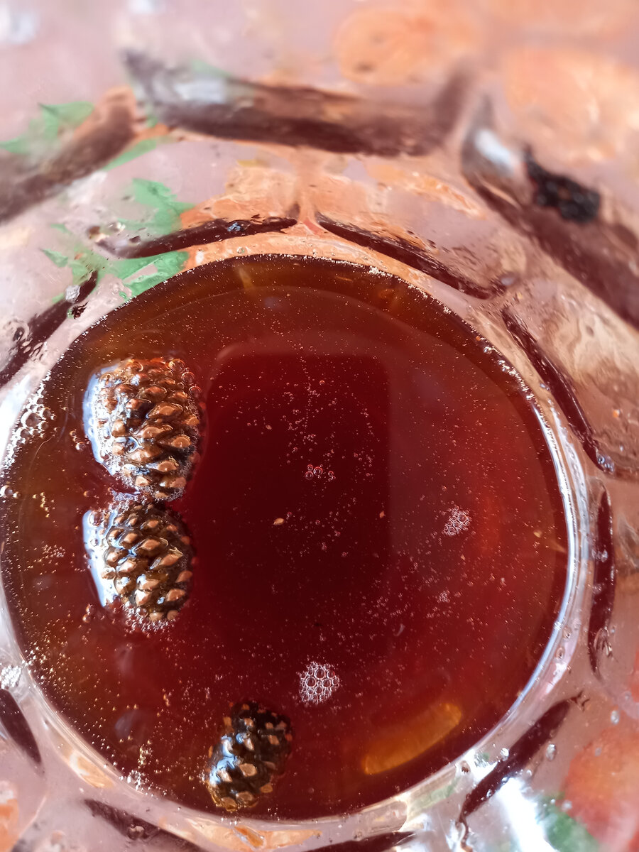 Медовый сироп из шишек 