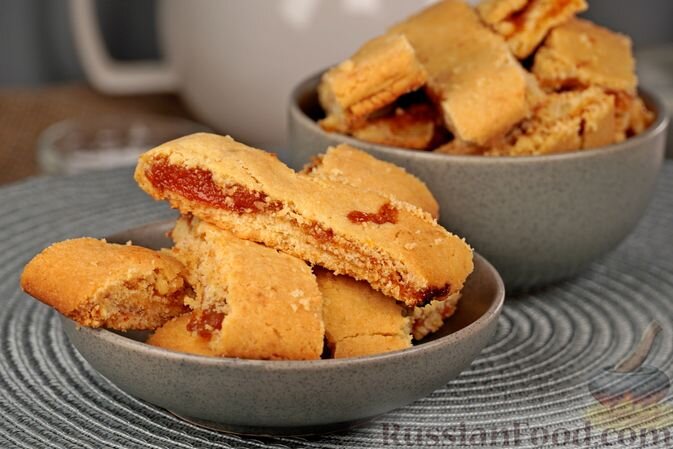 постный бисквит. выпечка в масле растительном. постный морковный кекс. постный морковный пирог. кекс зебра.