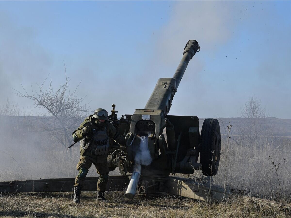    Боевая работа расчетов гаубиц Д-30 в зоне СВО© РИА Новости / Александр Гальперин