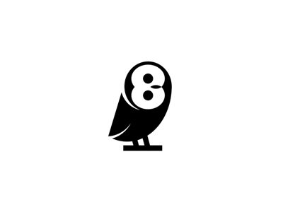 Owl-eight. Та самая сова из 2012 года, которая теперь является нашим официальным товарным знаком в России, а во всем остальном мире защищается законом международного авторского права. Попросим робота поработать с ней. Сможет ли он создать на её основе оригинальный визуальный контент, или будет сопротивляться?