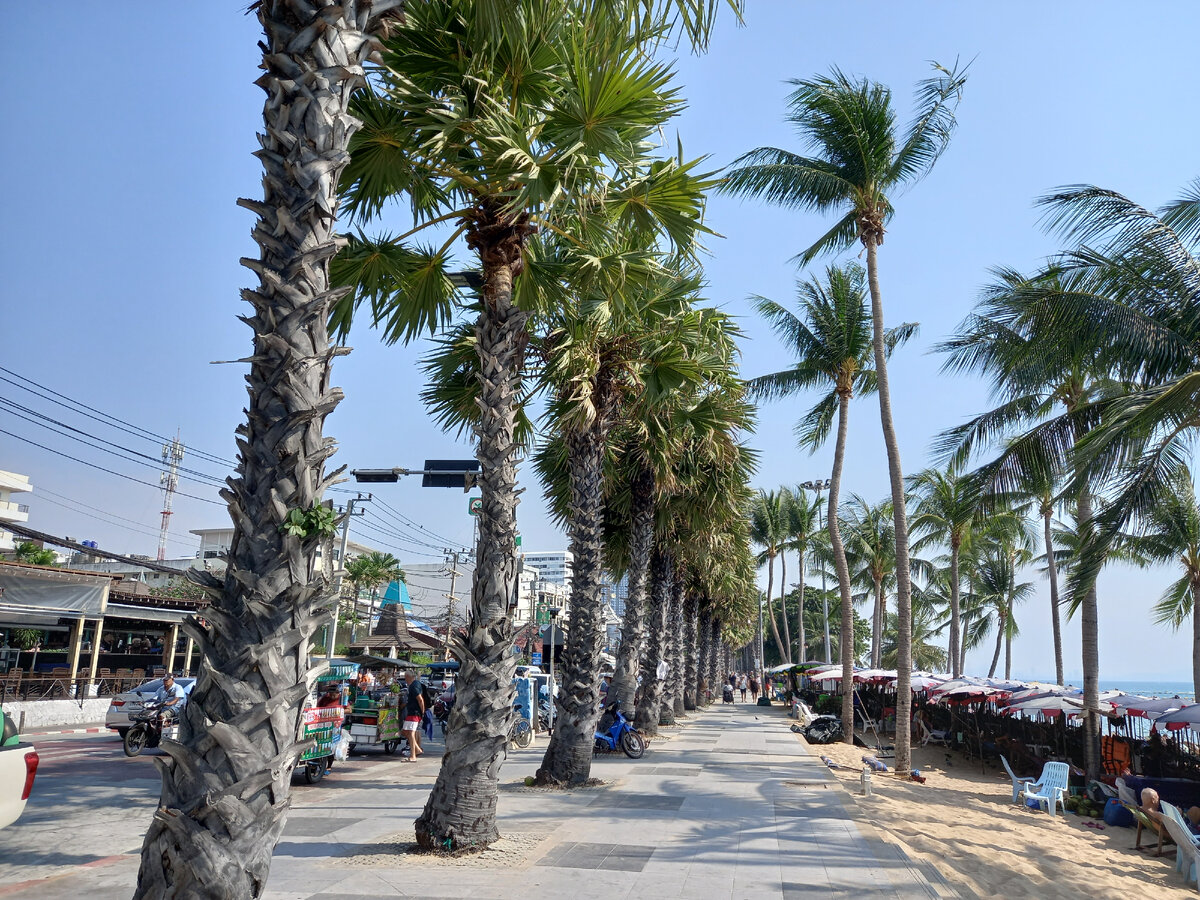 Набережная на Джомтьене. Паттайя. Таиланд.