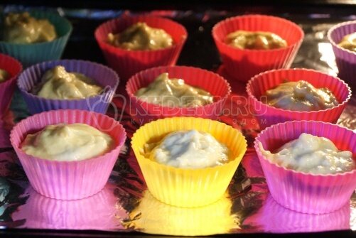 Рецепт теста для кексов в духовке. Это то самое тесто для кексов в духовке, из которого получаются очень нежные и вкусные кексы в формочках.
🕙 Время приготовления 30 минут