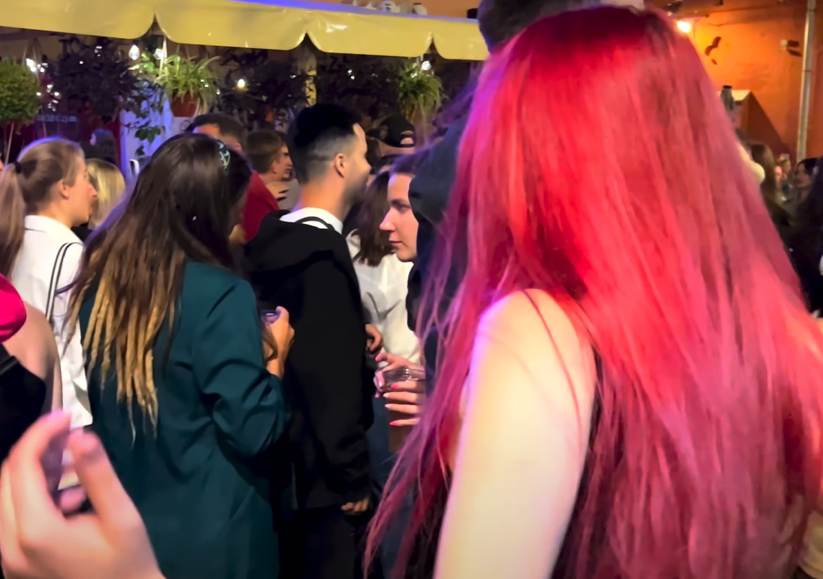 Скрин видео с YouTube-канала Window to Moscow. 