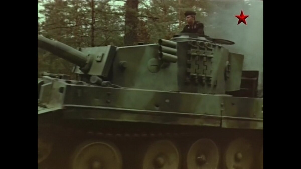 Бутафорский танк "Тигр" на базе Т-44. Кадр из фильма