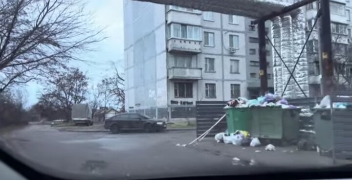 Во дворах у днепровцев.