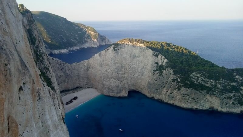 Открыточный вид на бухту Navagio