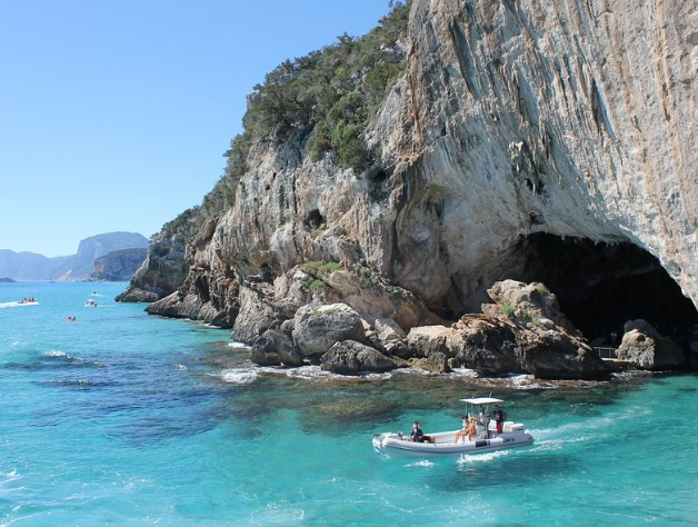 Сардиния, Италия