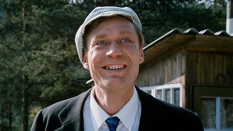 Любовь и голуби река. Любовь и голуби 1984 кадры. Любовь и голуби река. Медвежьегорск карелия любовь и голуби. Любовь и голуби на плоту.