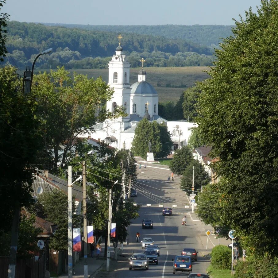 Патриархальная и уютная Таруса. Собор апостолов Петра и Павла XVIII в.