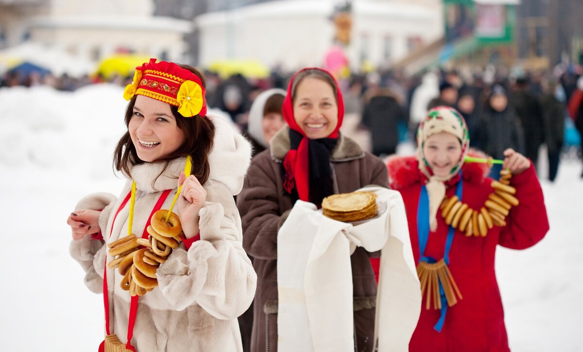 Масленица - один из самых любимых и веселых праздников в России, знаменующий собой проводы зимы и встречу весны. Его история уходит корнями в далекое прошлое, к языческим временам.-2