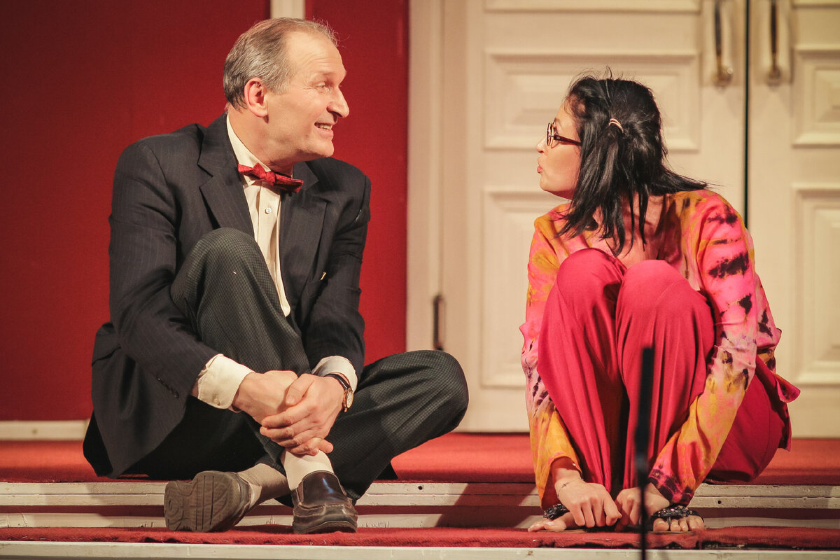 Фёдор Добронравов и Екатерина Власова в спектакле "Ужин с дураком"