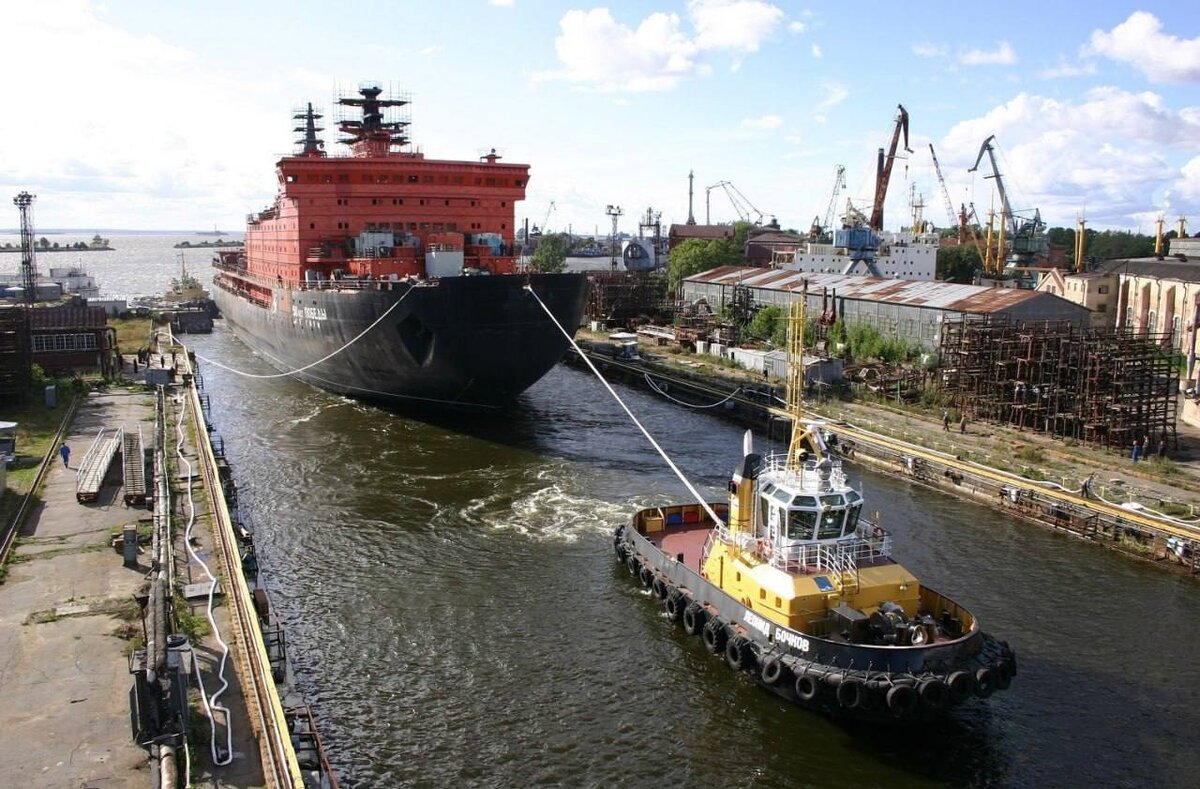 Можно док. Морской завод Кронштадт. Судоремонтный завод Кронштадт. Кронштадтский судостроительный завод. Кронштадтский завод Кронштадт.