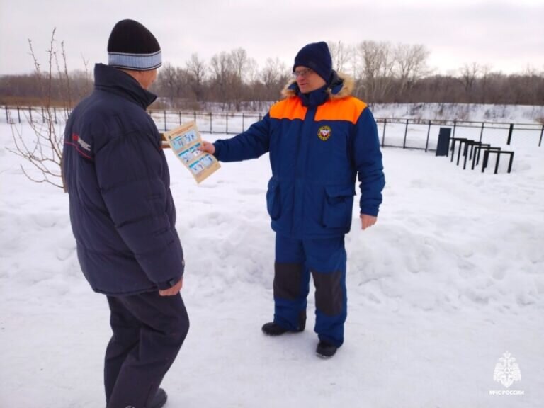    Спасатели напоминают оренбуржцам об опасности тонкого льда Кристина Просвиркина