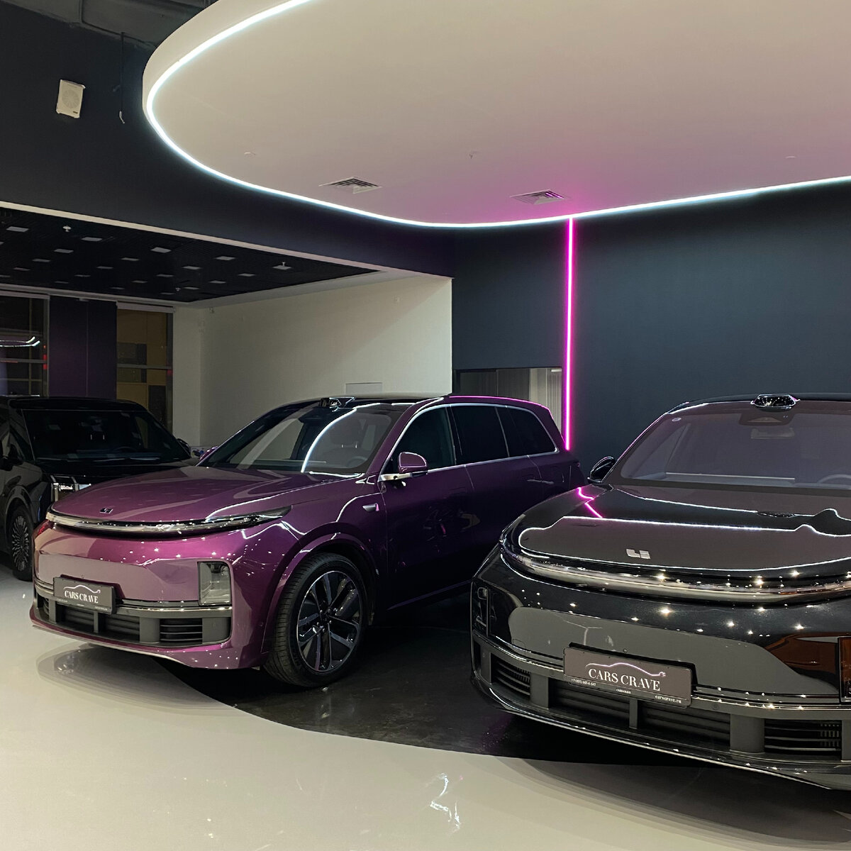 Li Auto L7 и Li Auto L9 в автосалоне Cars Crave на Ходынке