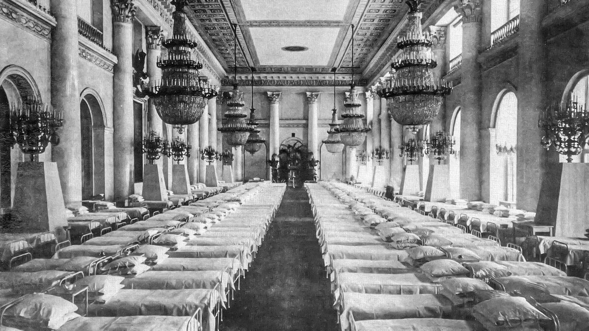 Госпиталь имени цесаревича Алексея, открытый в Зимнем дворце в 1915 году. Источник: bangkokbook.ru