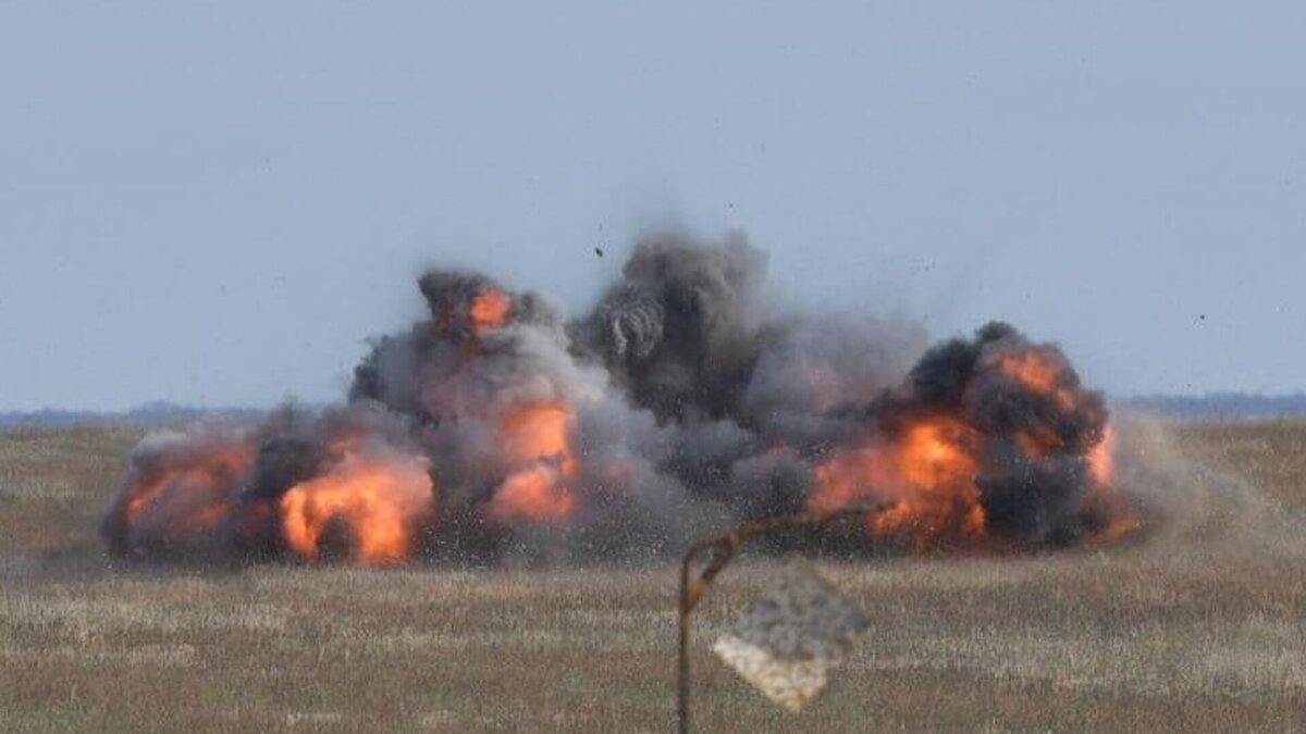 Склады ВСУ с боеприпасами и топливом уничтожены на Донбассе