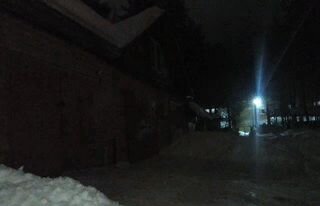 Поиски не прекращаются даже ночью.