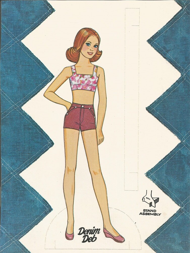 Задняя сторона обложки: сама кукла.