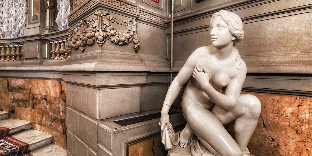 Роскошный Владимирский дворец - подарок императора Александра II на свадьбу сыну. Честолюбивая невестка "Михень"