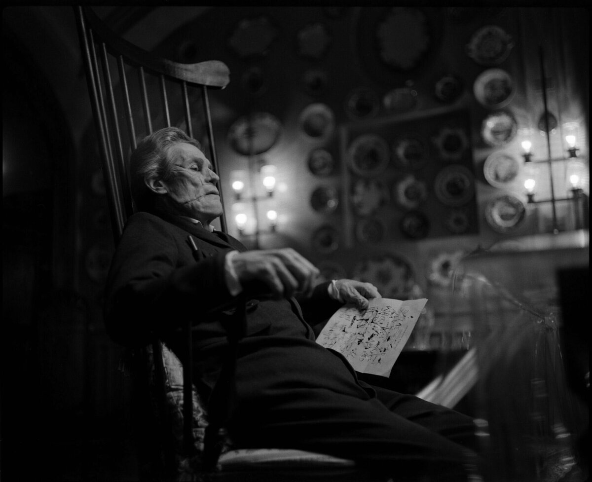 Кадр из фильма "Бедные-несчастные" // Кинопоиск 