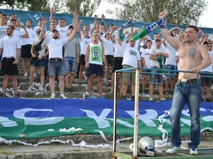     ФОТО: страница херсонских ультрас Вконтакте