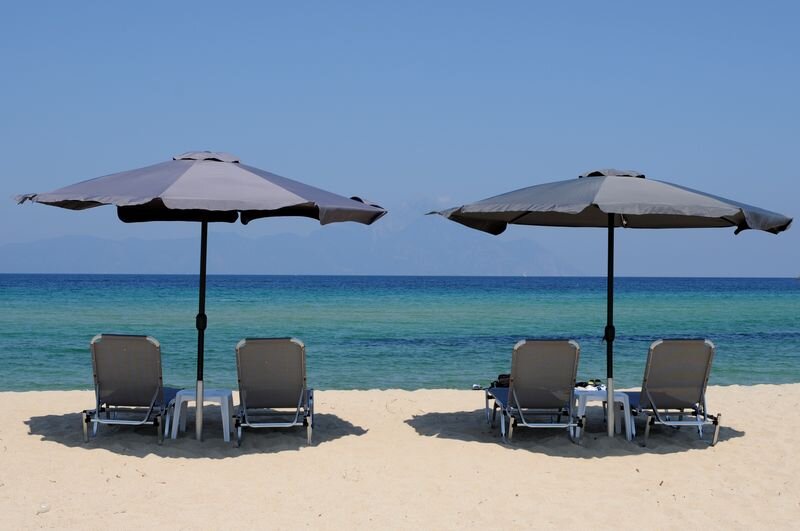 На Халкидиках полно безлюдных пляжей, а море отличное