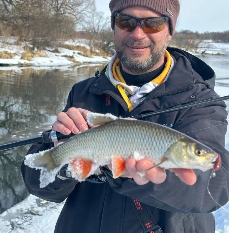 Елец зимой сквер. Елец в марте. Елец в марте. Елец город зимой. Елец в марте.