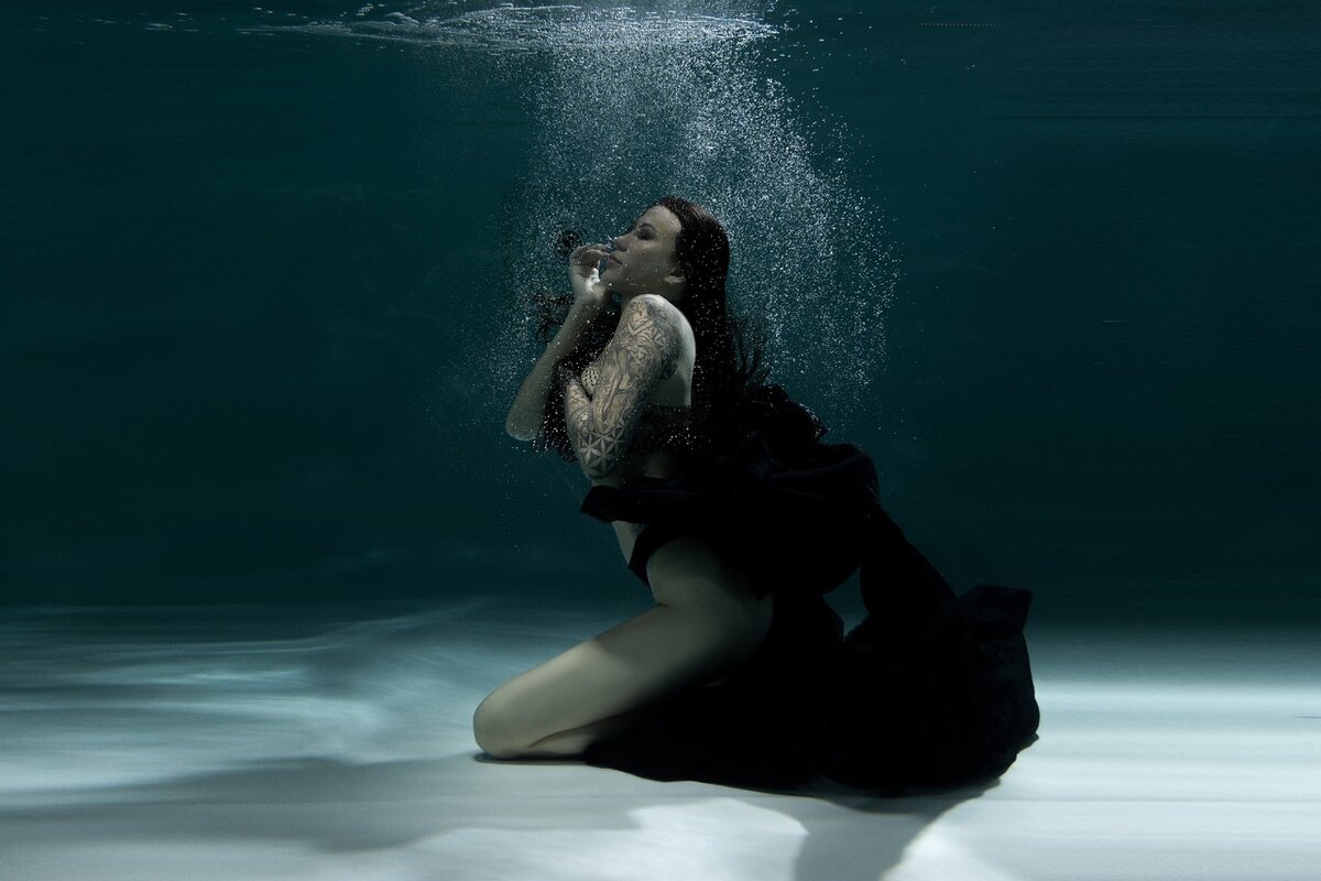 не уходи любовь. уходят те. гифки проклятый дождь. идти навстречу. уйти под музыку.