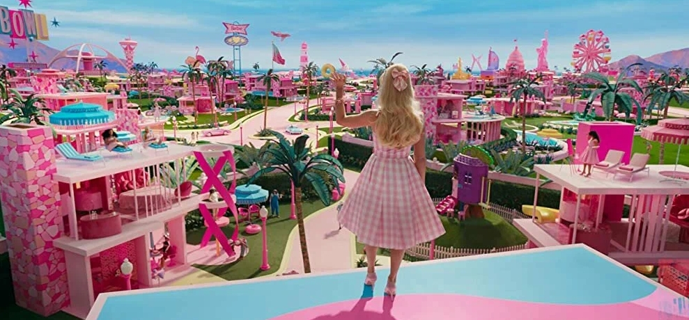 Кадр из фильма "Барби" / Barbie (2023, США)