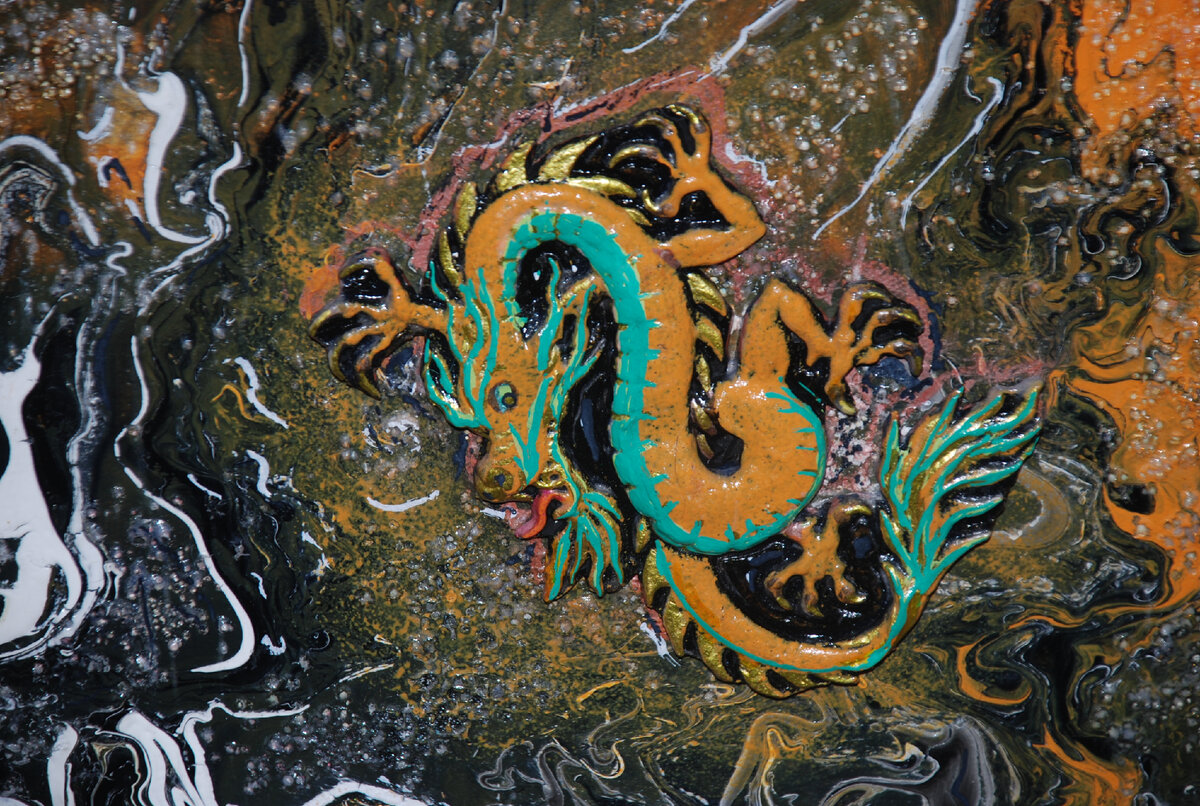 Вот это "произведение" я пафосно  обозвала "Танцем звёздных драконов". Оно уже не существует, но фото оставила на память.