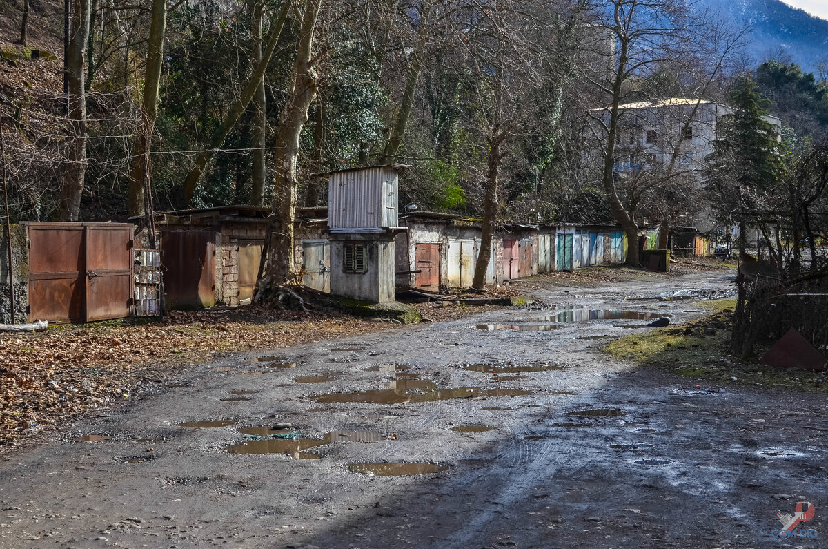 Натерпелся страха, пока ходил по улицам с фотокамерой». Это был город  шахтерской славы. Сейчас — место где страшно находиться | ComDig | Urban  Exploration | Дзен