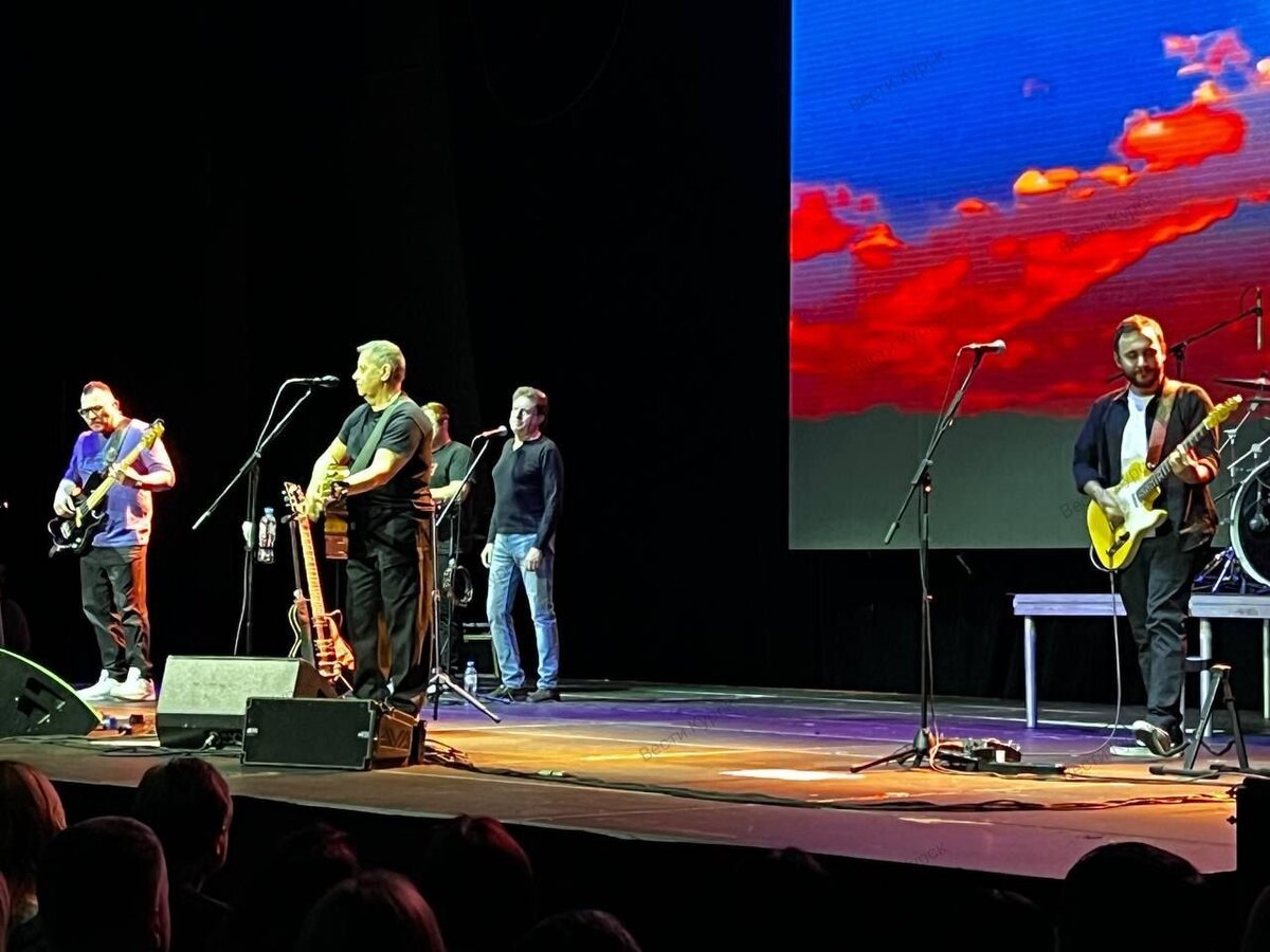 Кто написал песни любэ. Любэ dvd. Кто написал песни любэ. Кто написал песни любэ. Любэ собрание сочинений.